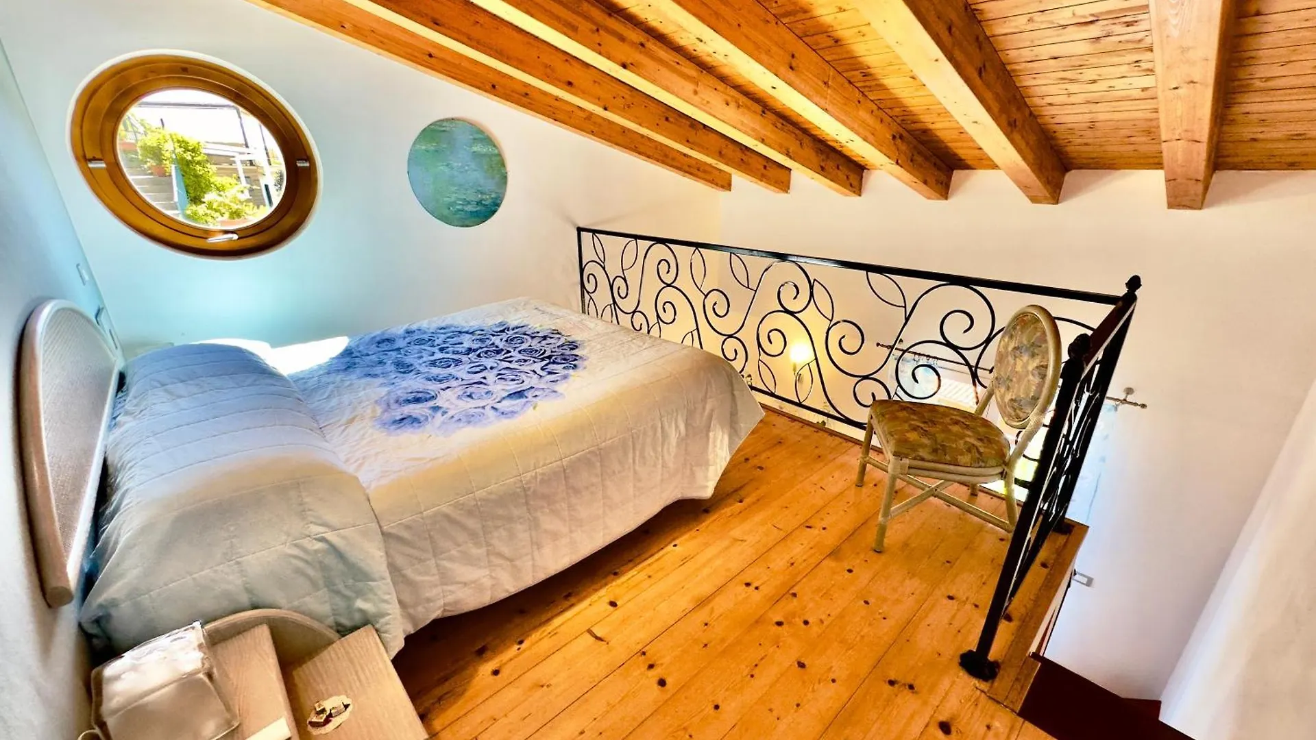 **** Aparthotel Cinqueterre Residence Riomaggiore Italien